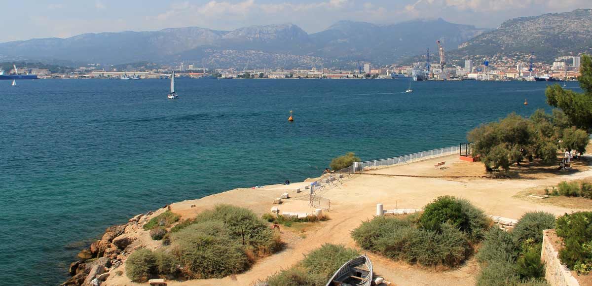 Visit of Toulon harbour by boat